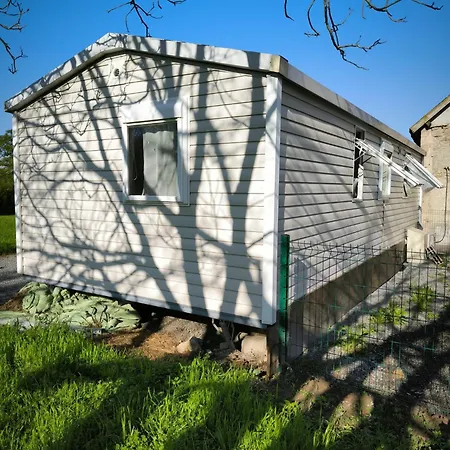 Mobil-home Au Calme Verneix